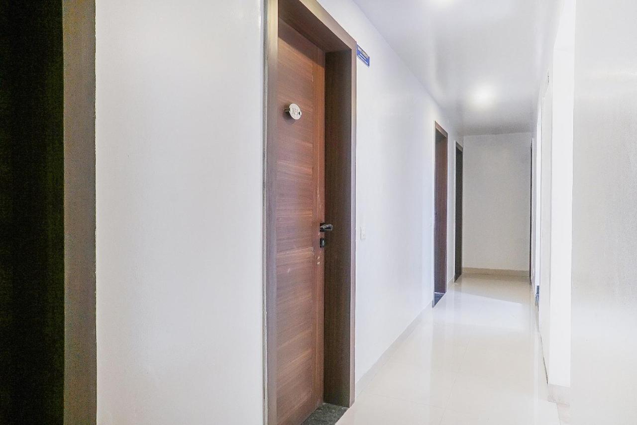 Oyo 15541 Pearl Inn Pune Esterno foto